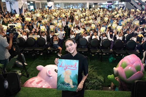 PBB Big Winner Mika Salamanca joins Book Nook’s literacy mission